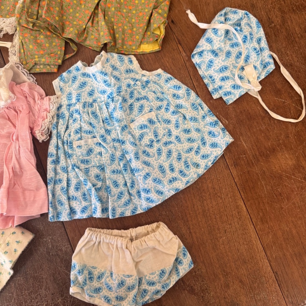 Vintage Doll Clothes Lot Handmade‎ Floral Lace Velvet Dresses Bonnet - Picture 7 of 12